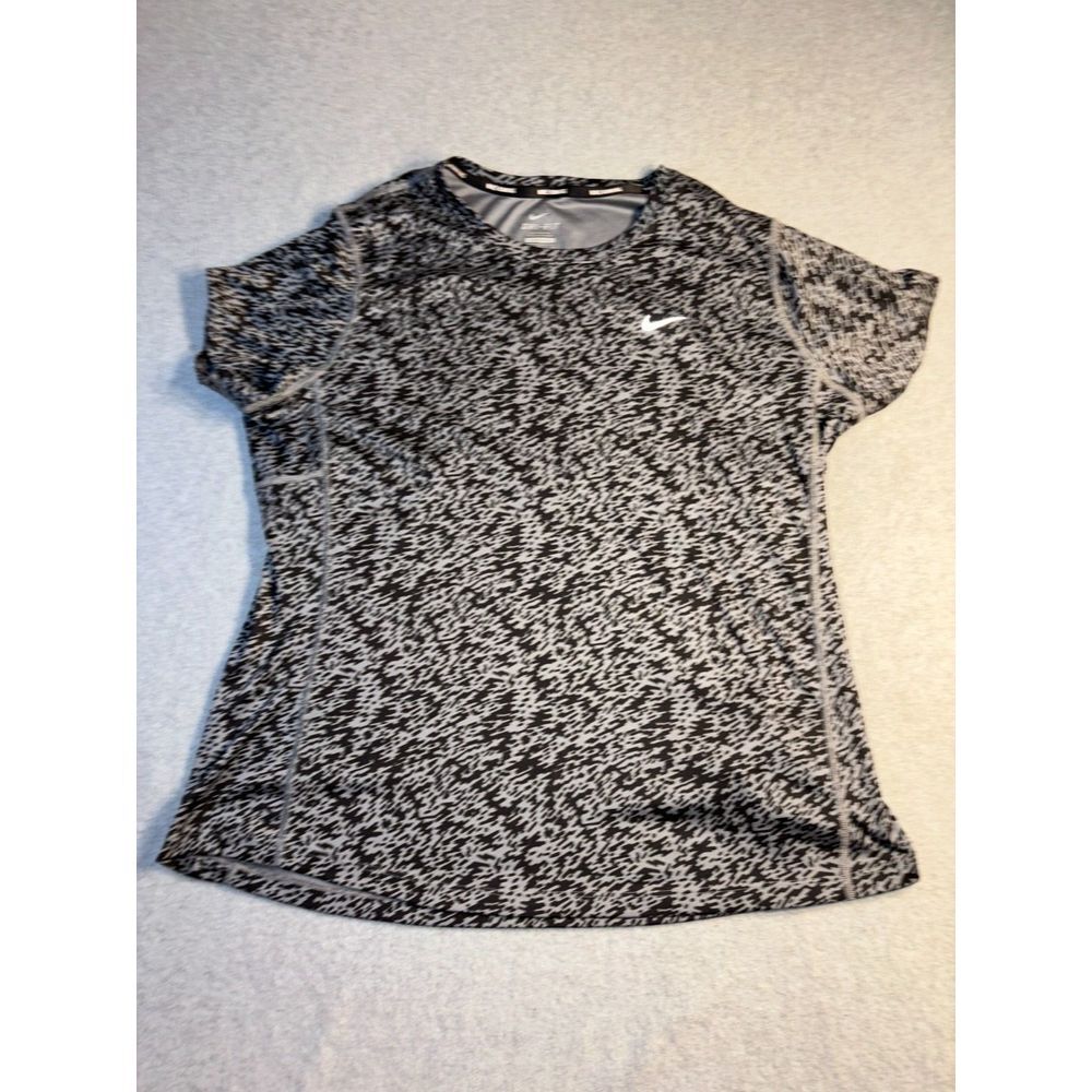 Nike Dri Fit Tee Shirt Men's XL Gray‎ Activewear Short Sleeve Crew Neck Pullover